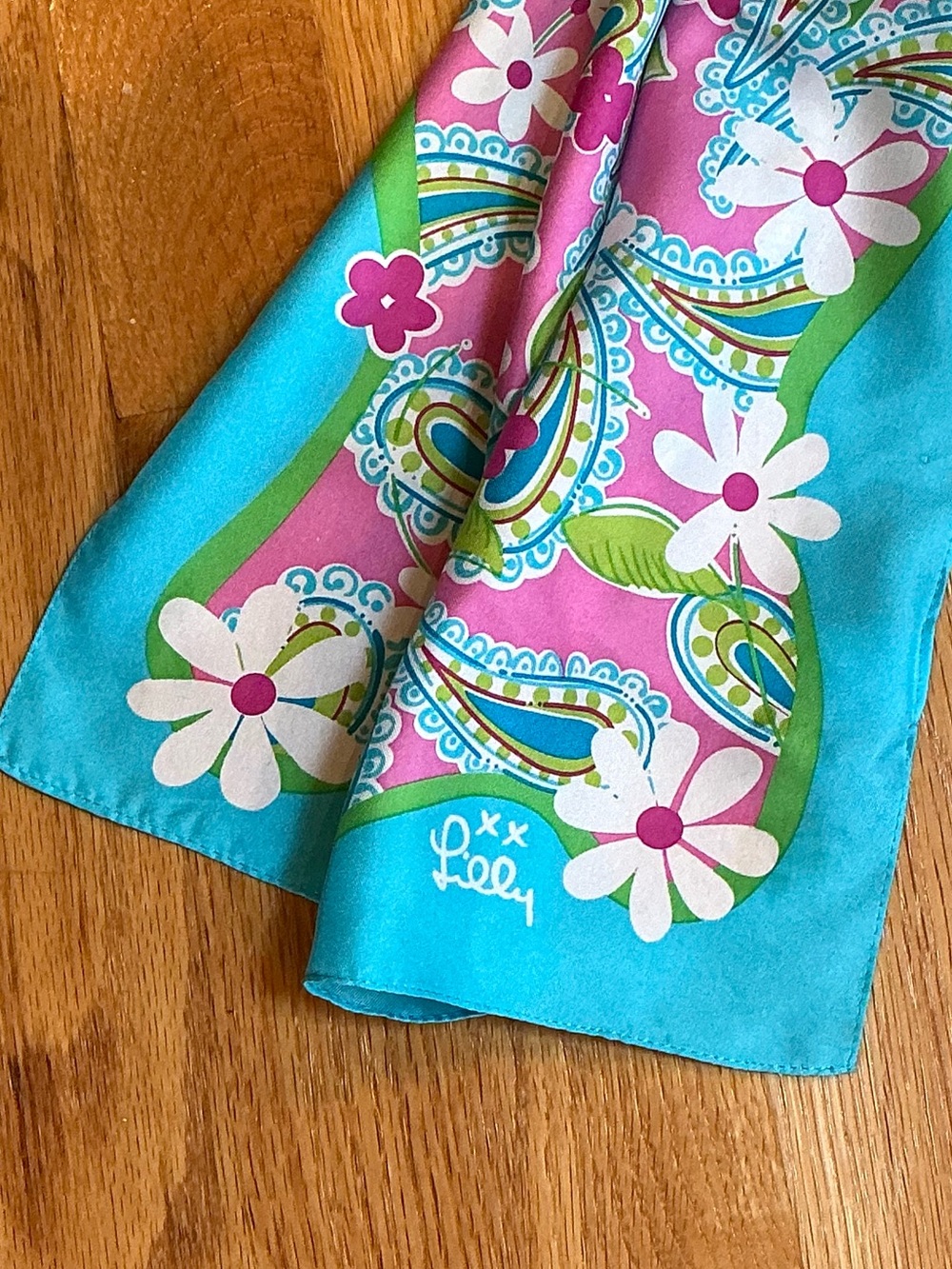 Lilly Pulitzer x Ford Vintage 2004 Silk Scarf Ltd. Edition Breast Cancer Awarene - Picture 3 of 10
